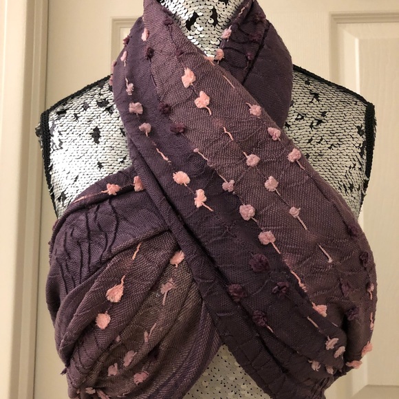 Bohemian Wrap/Scarf (Pom-Pom trims & tassels) - Picture 5 of 12